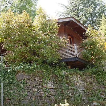Le Refuge Des Pots Rouges *